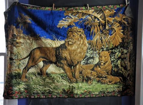 “The Lion Hunt” - A Tapestry Woven with Courage and Majesty!